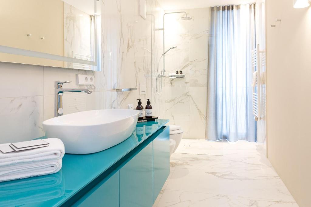ANTON . Luxury stay photo