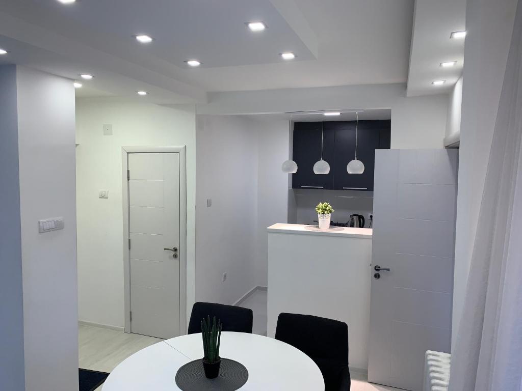 CENTRAL APARTMENT - 2