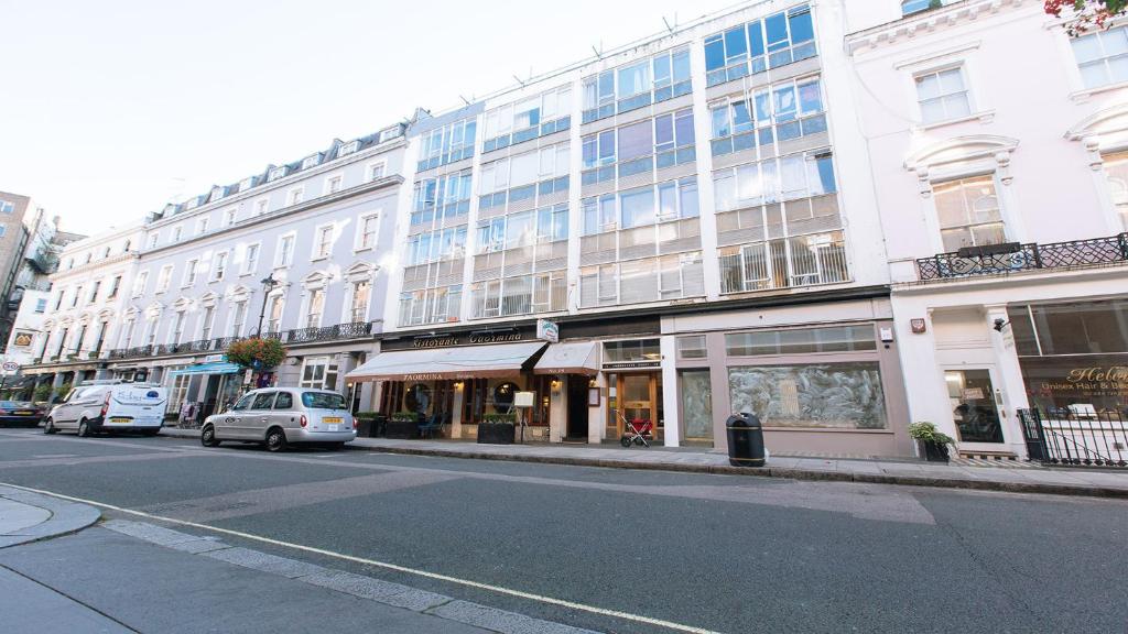 Studio Flat at Paddington Central London Zone 1 photo