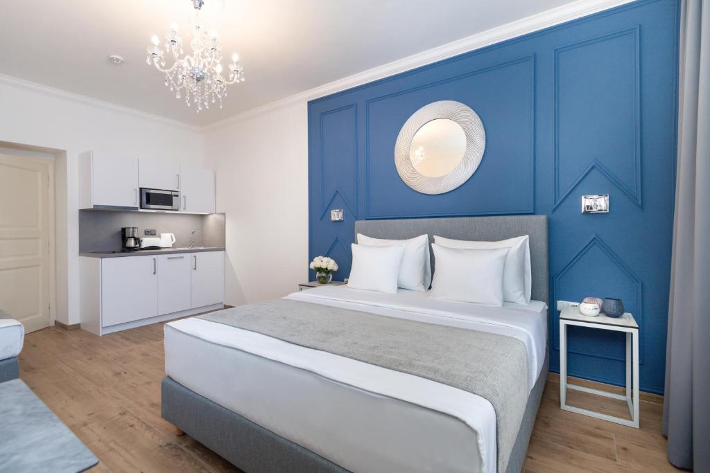 Luxury studio, Eight Secrets Boutique Residence by Dwellfort in Prague