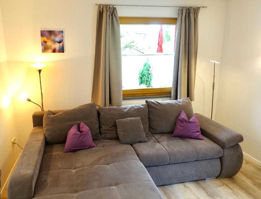 Ferienwohnung #4 mit Terrasse in zentraler dennoch ruhiger Lage - Stadtbus vor der Tür! - 5