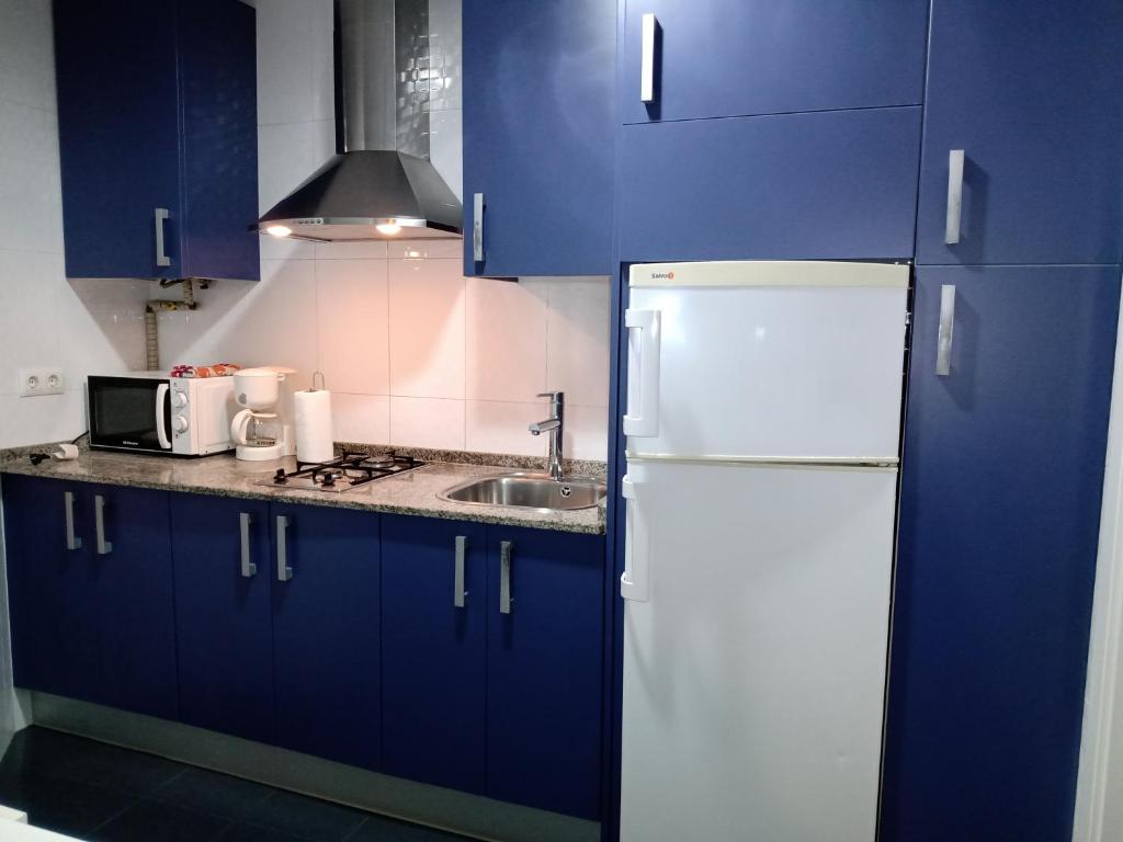 Apartamento Cantabrico junto a la playa y al Hospital Puerta del Mar - 3