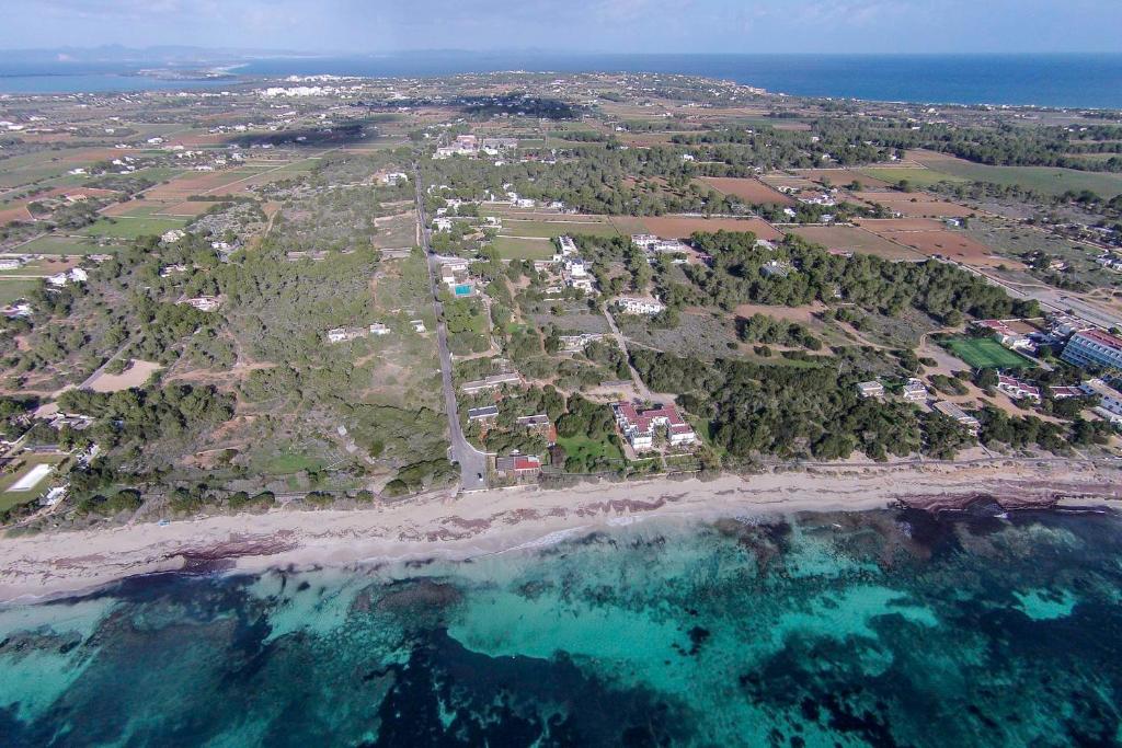 Apartamentos Laura Playa de Migjorn photo