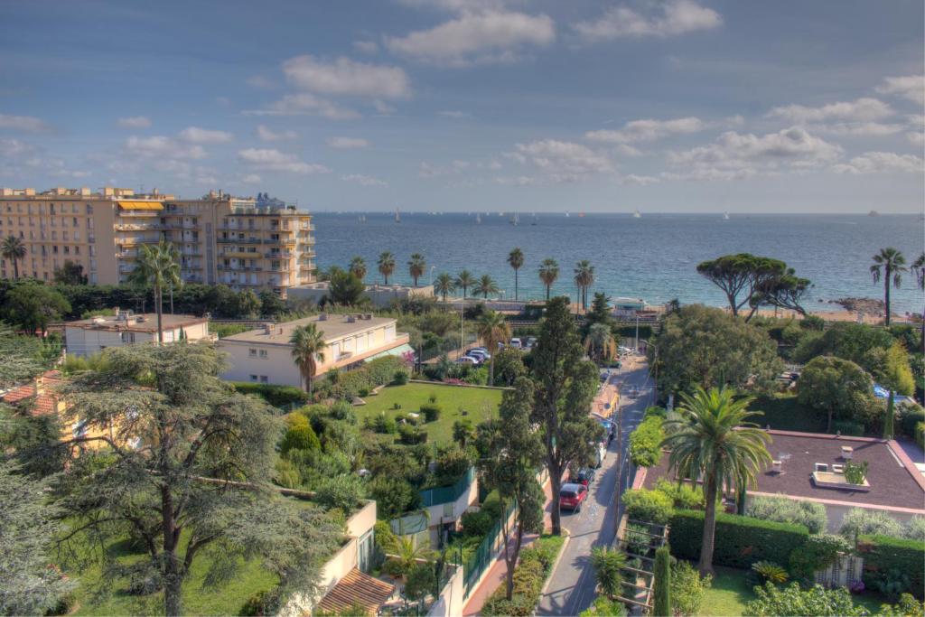 BEL APPARTEMENT PROCHE PLAGE ET CENTRE VILLE - 1