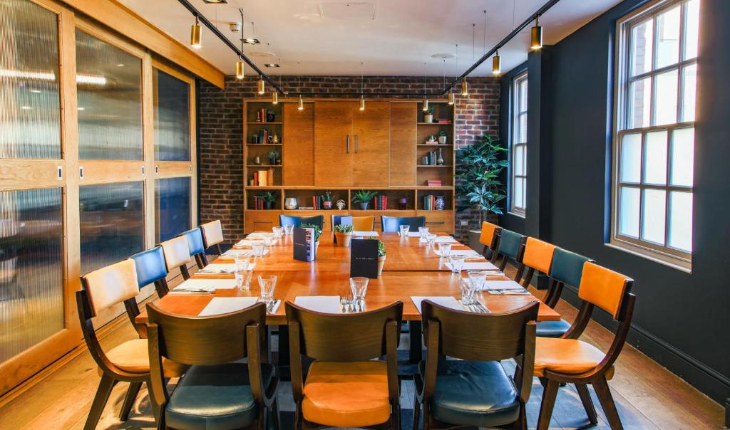 Restaurant, Saint Pauls House in Birmingham