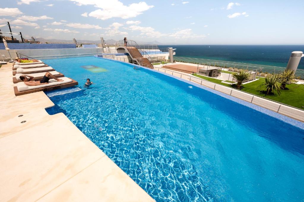 INFINITY SUNNY VIEW Deluxe - 2