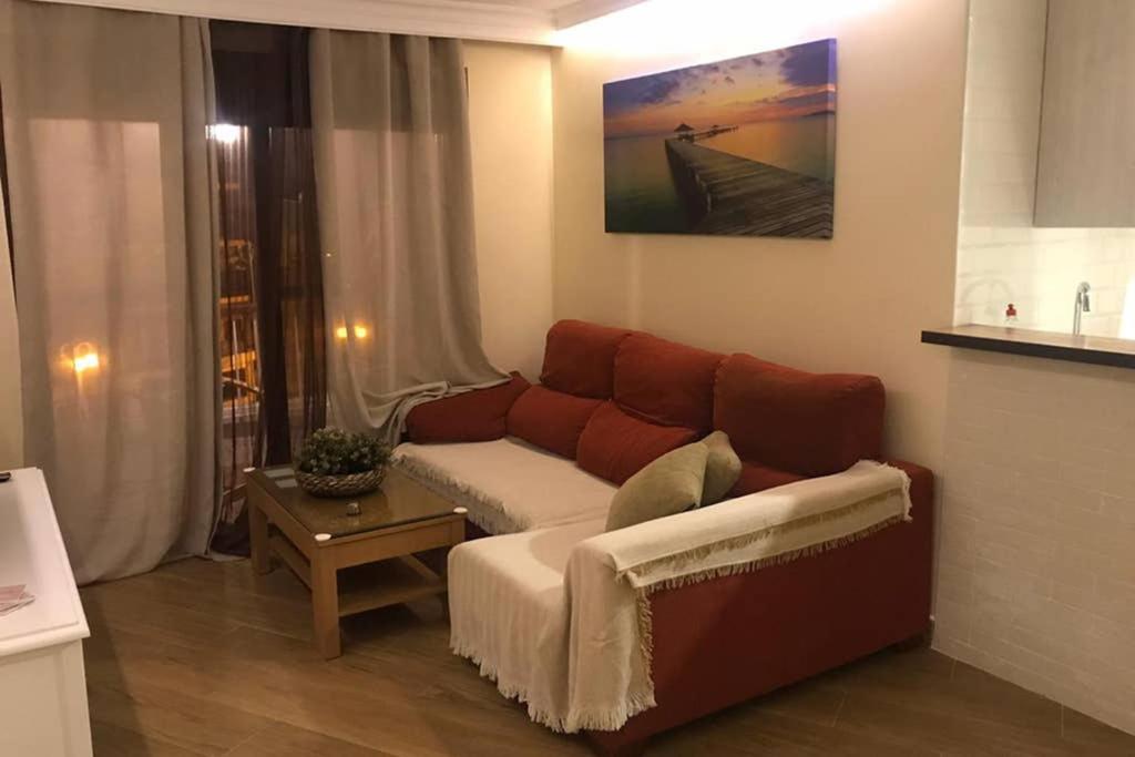 Coqueto apartamento en Puerto Marina con piscina - 4