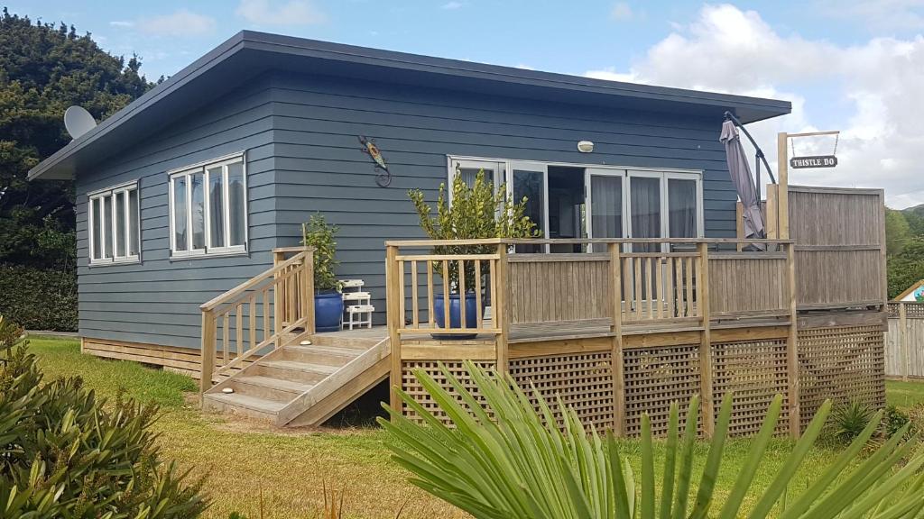 Thistle Do Beach Bach — Hotel in Ruakaka