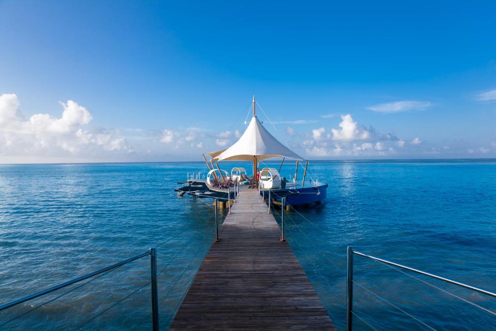 4 Star Grand'Anse Praslin Hotels with a Pool