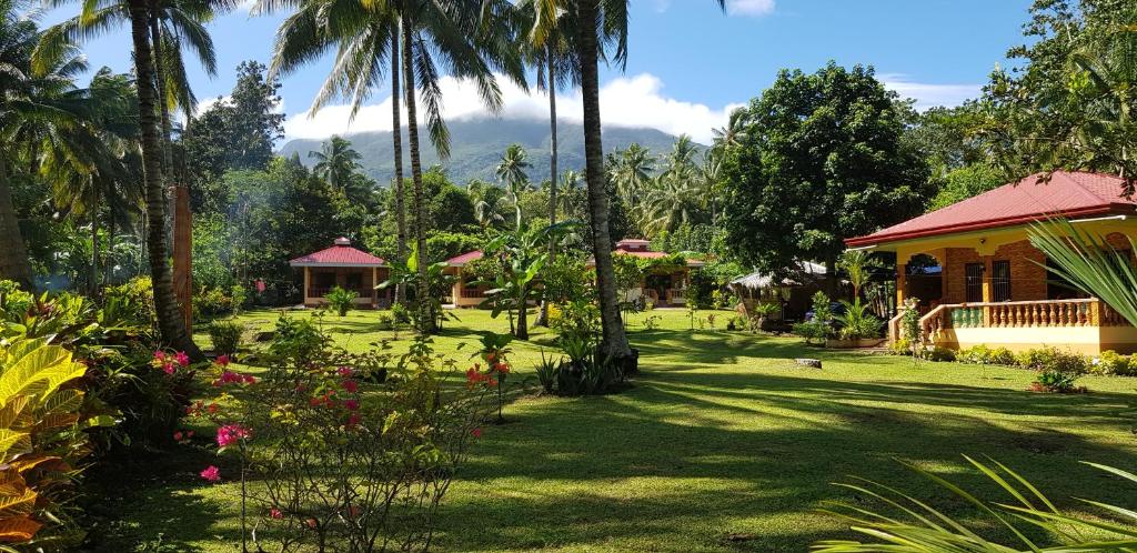 Paco's Garden Home Stay — Hotel in Camiguin