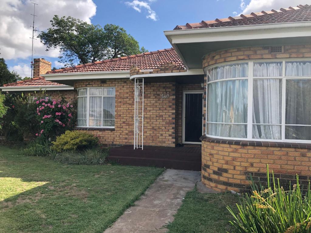 Pleasant View — Hotel in Horsham