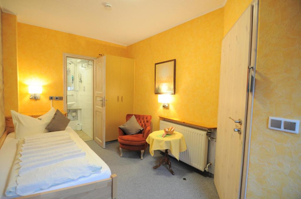 Hotel Pension Blumenbach photo