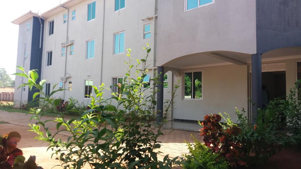 Dich Comfort Hotel University Branch — Hotel in Gulu