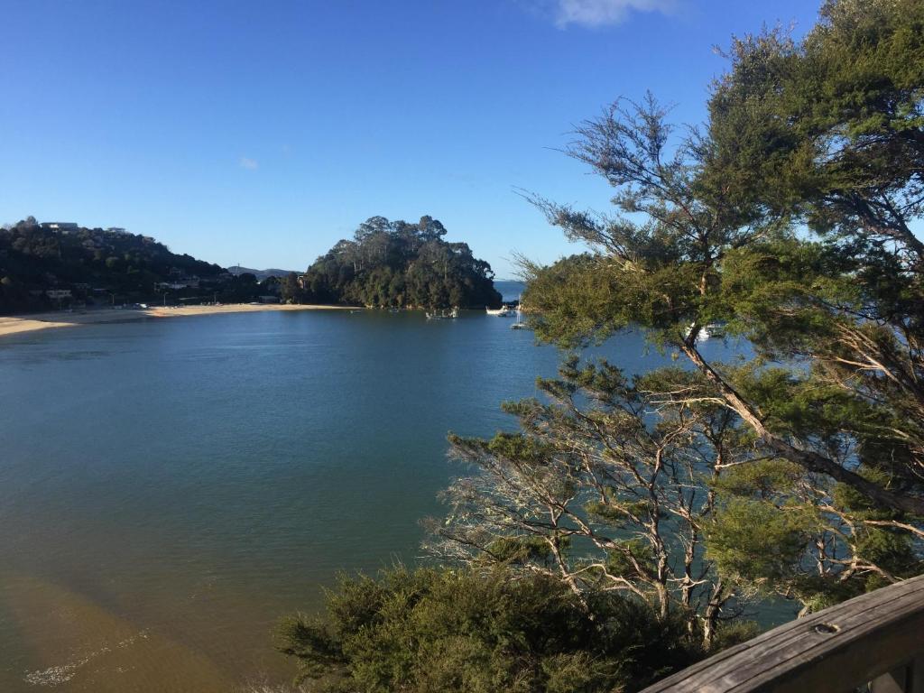 Kaiteriteri Abel Tasman Inlet Views photo