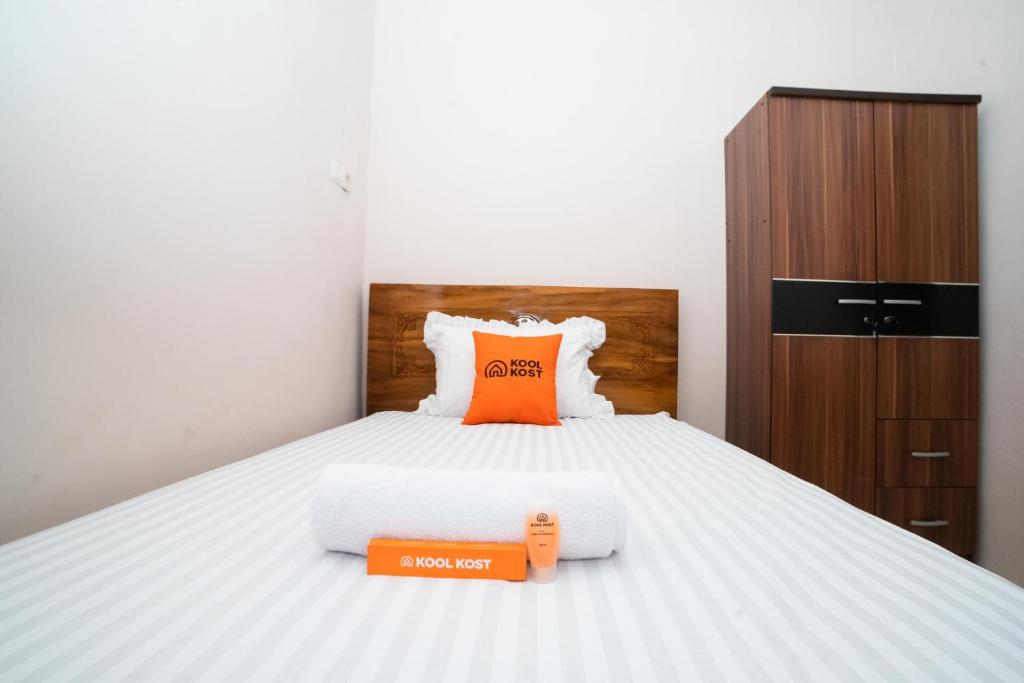 KoolKost near RS Pelabuhan Jakarta - Minimum Stay 6 Nights