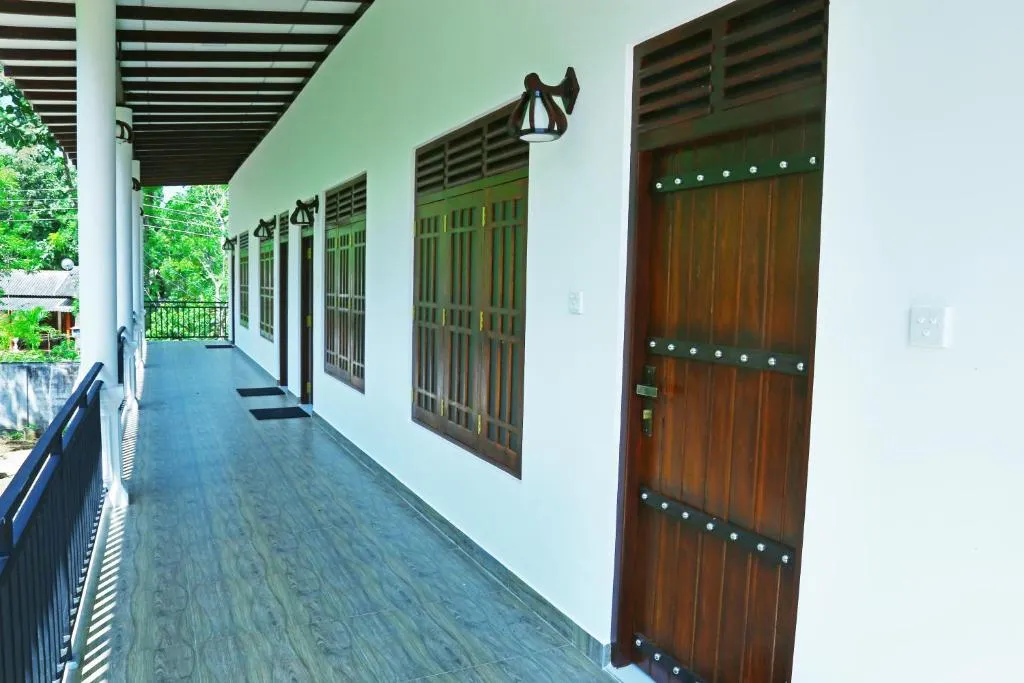 Emerald Guest House, hotel in Kataragama