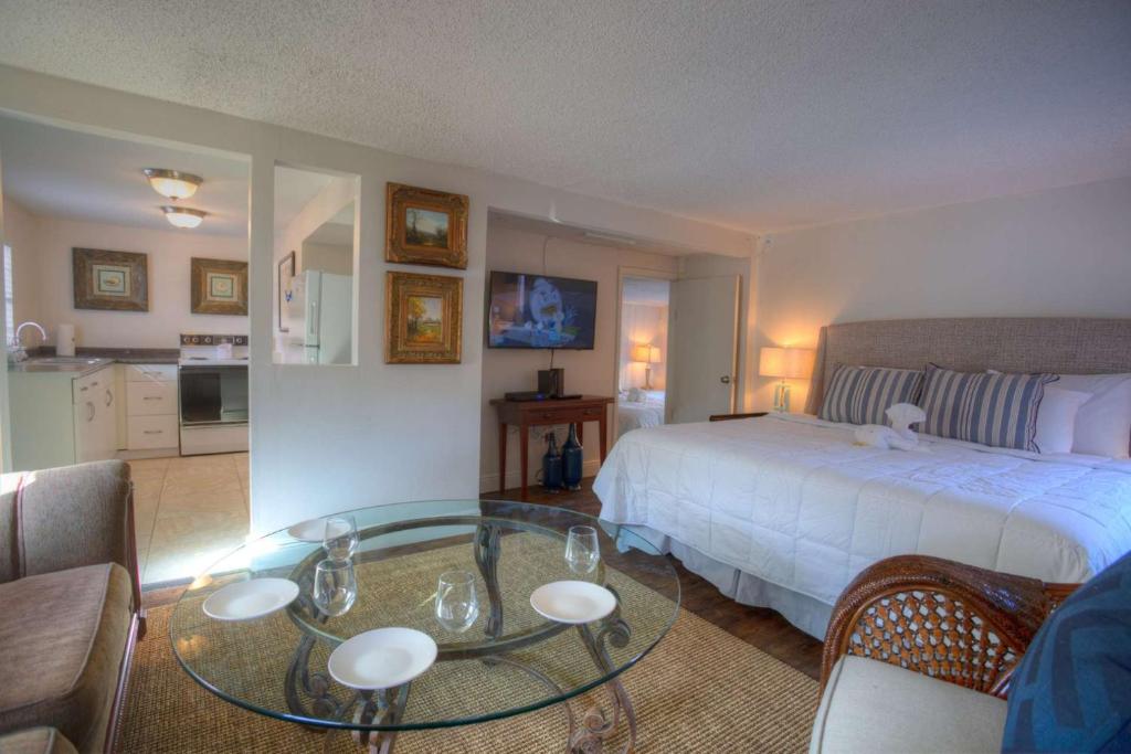 2 - Las Casitas — Hotel in Treasure Island (FL)
