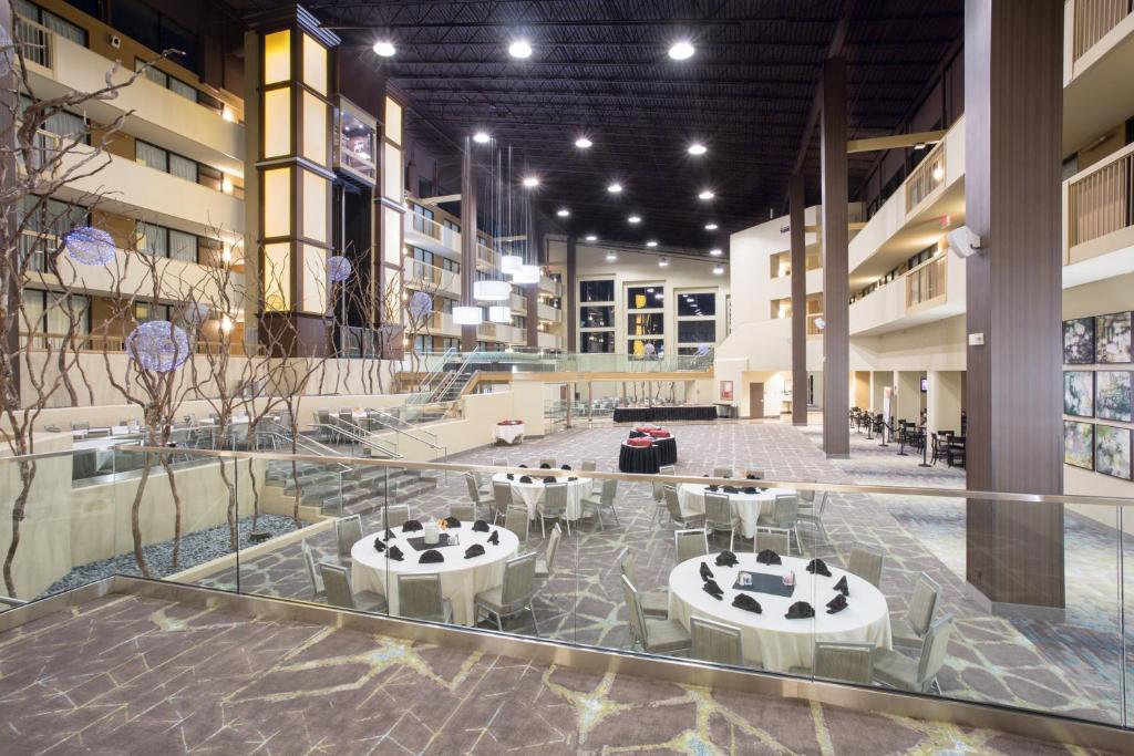 Holiday Inn Little Rock-Airport-Conference Center photo