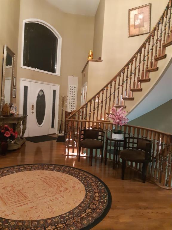 Vacation Lake View House kelowna BNB photo
