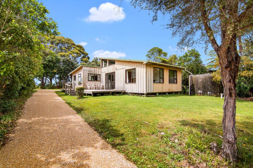 Milnthorpe Cottage Golden Bay Holiday Home in in in Parapara , New