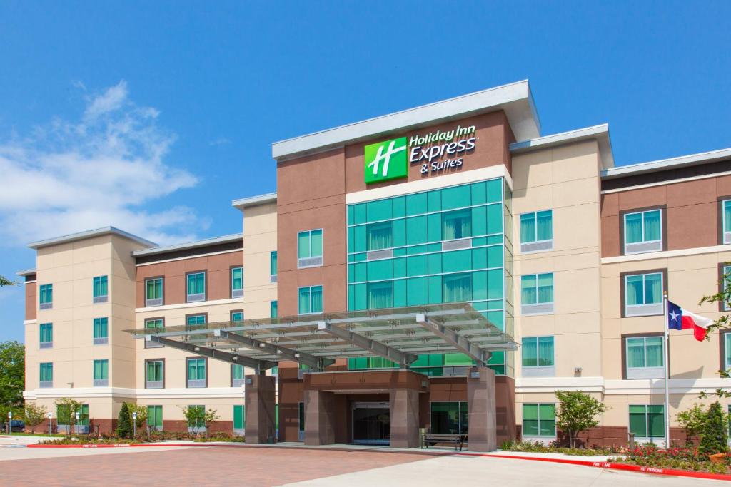 Holiday Inn Express & Suites Houston SW - Medical Ctr Area photo