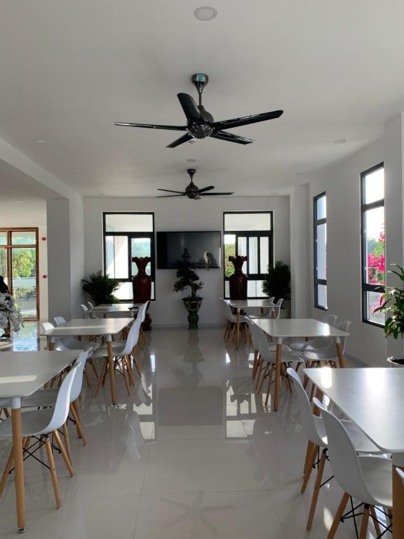 Summering Hotel