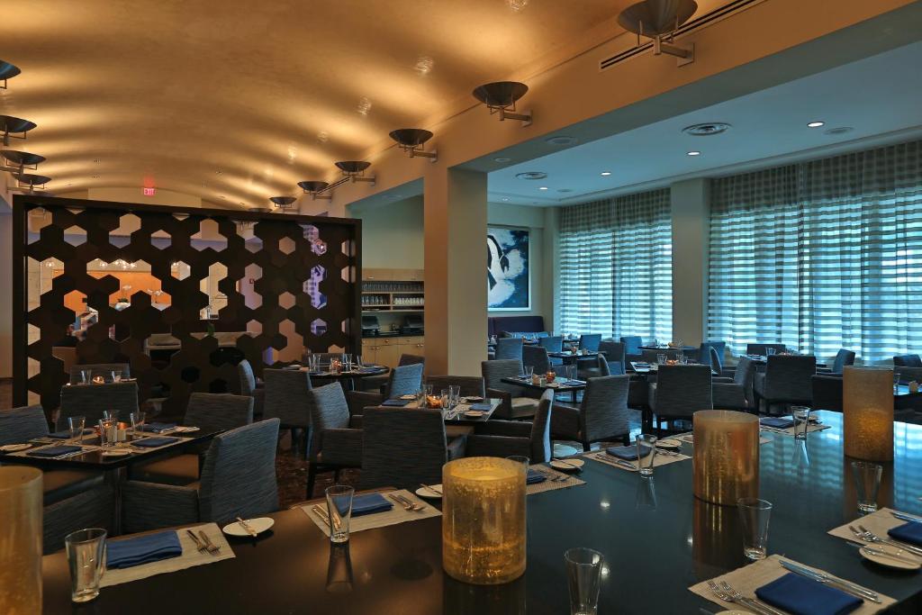 Restaurant, InterContinental at Doral Miami By IHG in Miami (FL)