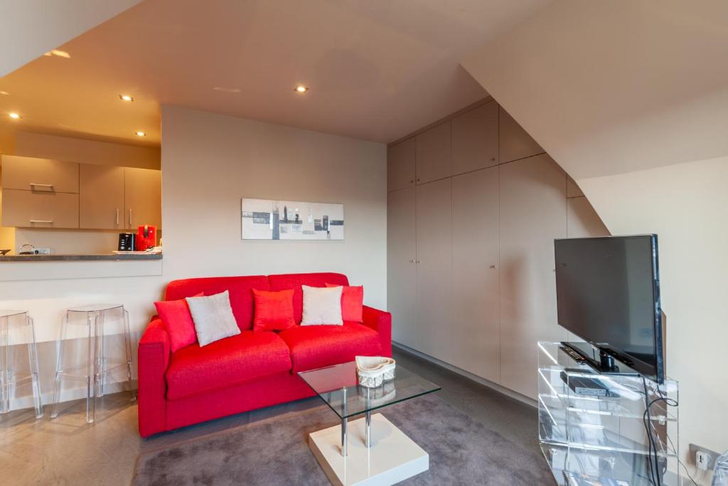 Apartment with parking on Place de Morny - 3