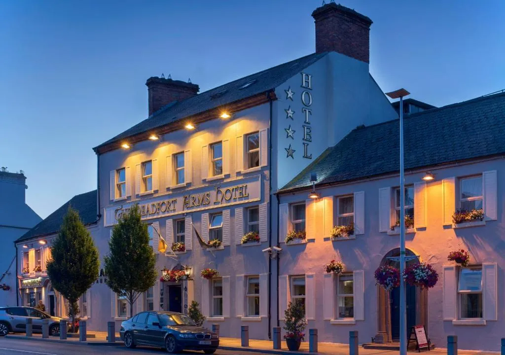 Headfort Arms Hotel, hotel in Kells