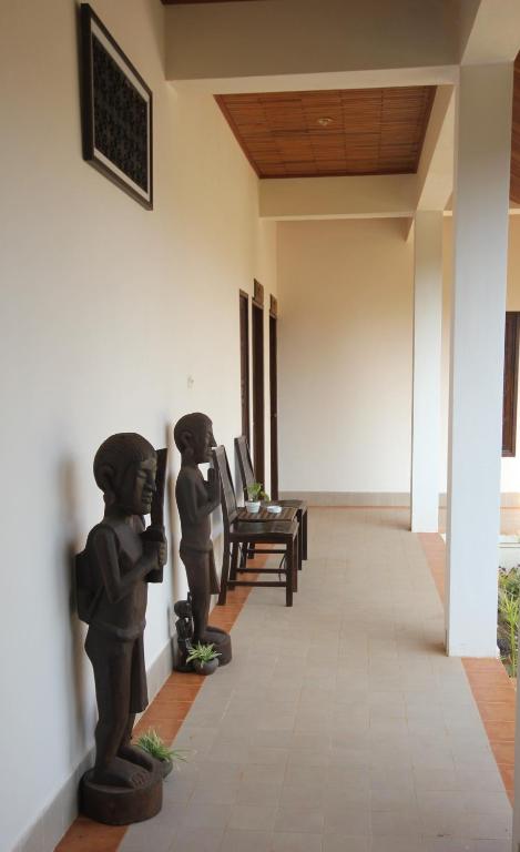 Villa Thakhek