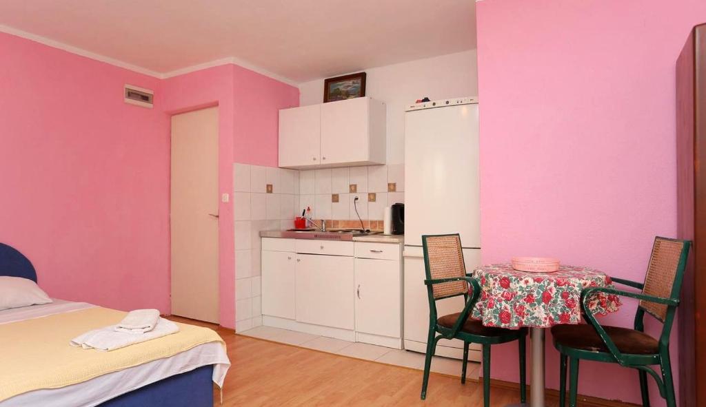 Apartmani Leo, Makarská