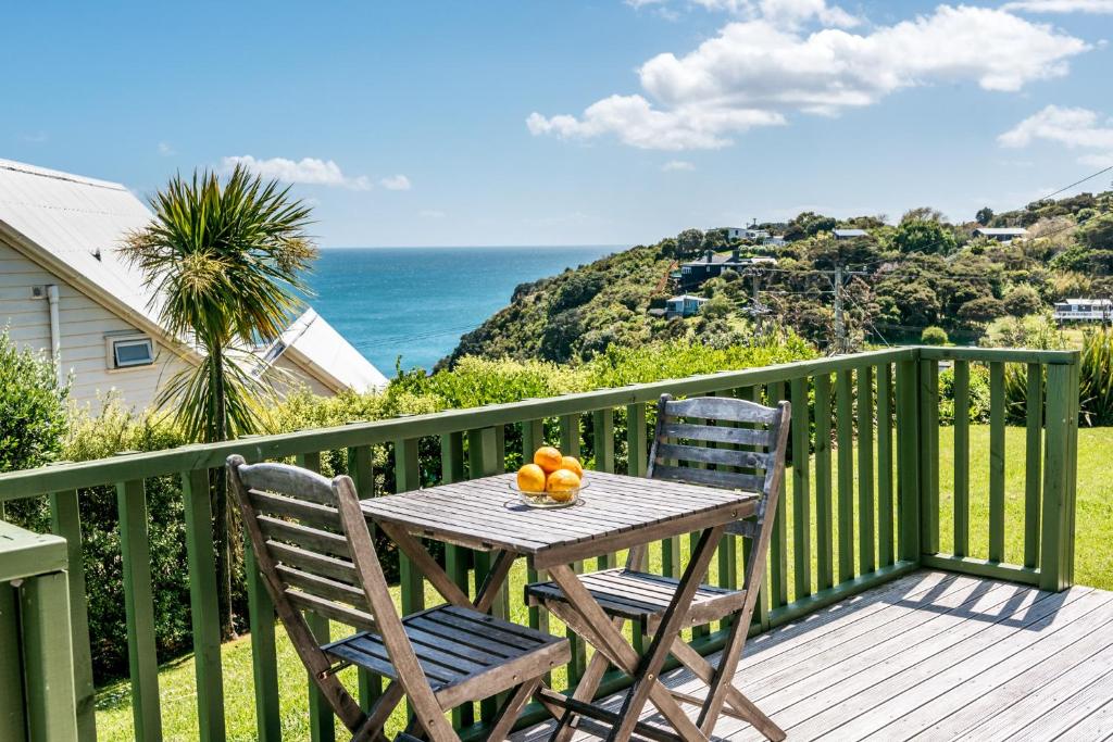 The Island Gem - Oneroa Holiday Home, Oneroa