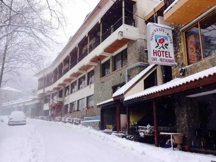Mountain Rose Hotel & Restaurant, hotel in Pedoulas
