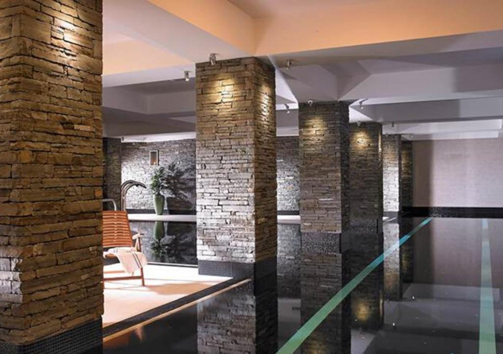 Garryvoe Hotel photo