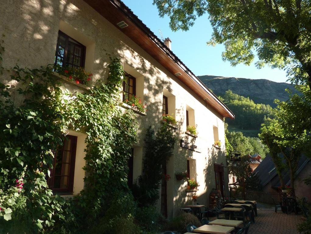 Hotel Auberge Edelweiss - 2
