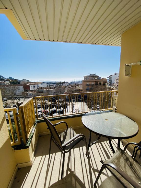 Sant Joan 3-4, Roses