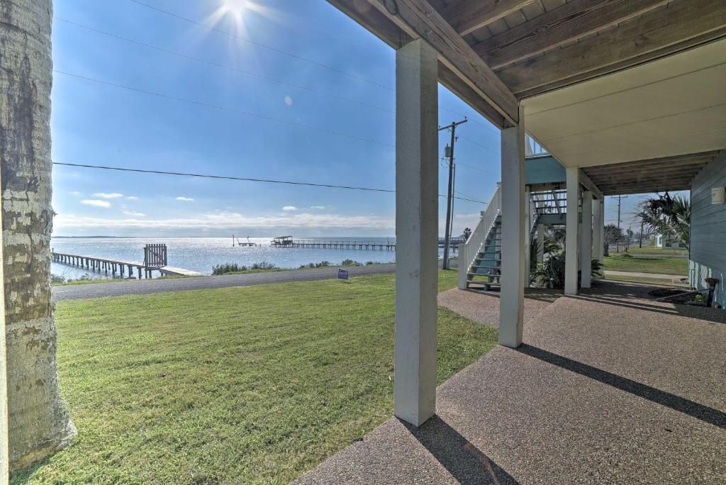 Lamar Peninsula Studio Nestled on St Charles Bay!, Rockport