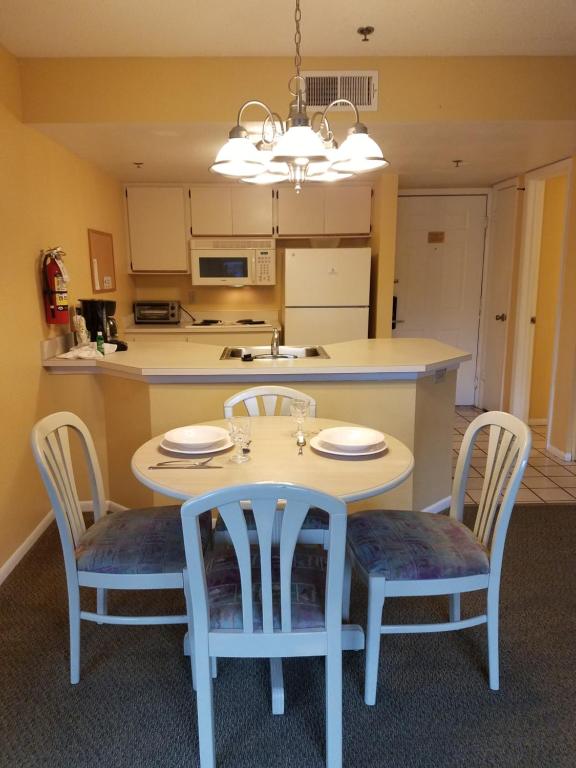 Parc Corniche Suites Hotel