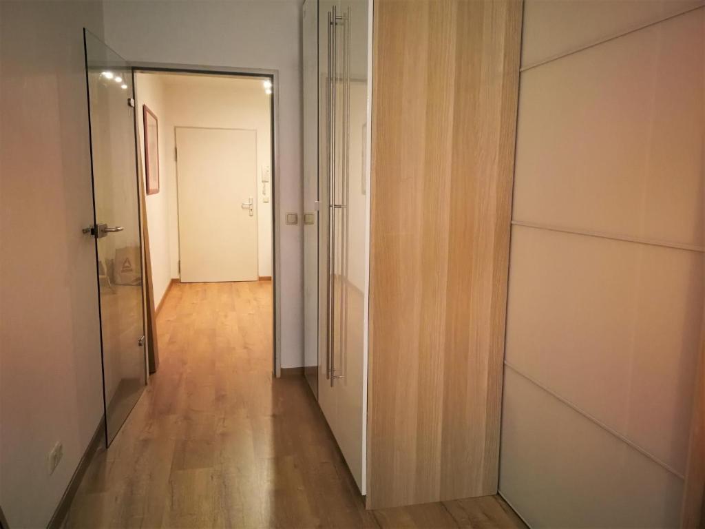 Apt next to Nuremberg central-station, Fair 10min photo