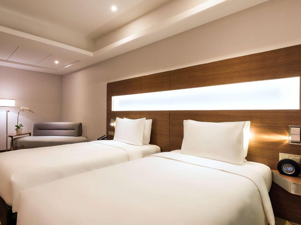Shanghai Novotel Shanghai Hongqiao Additional