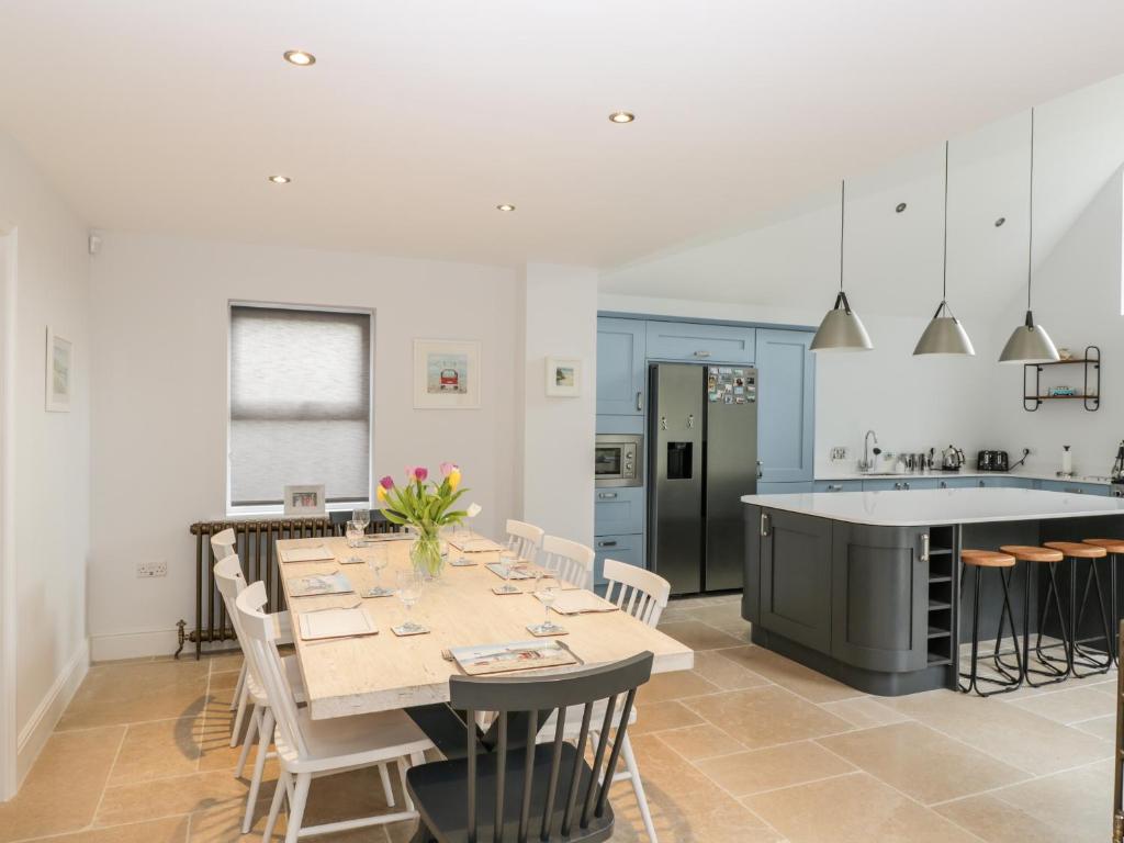 49 Ulwell Road, Swanage photo 8