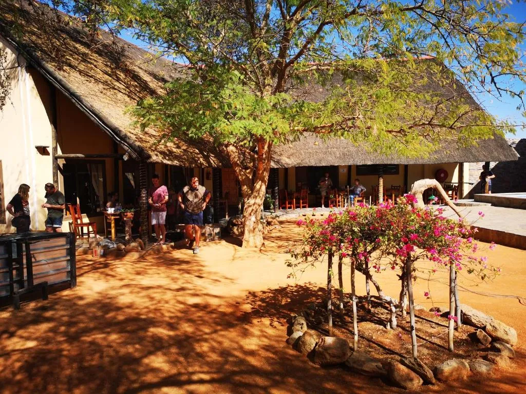Oppi-Koppi Rest Camp, hotel in Kamanjab