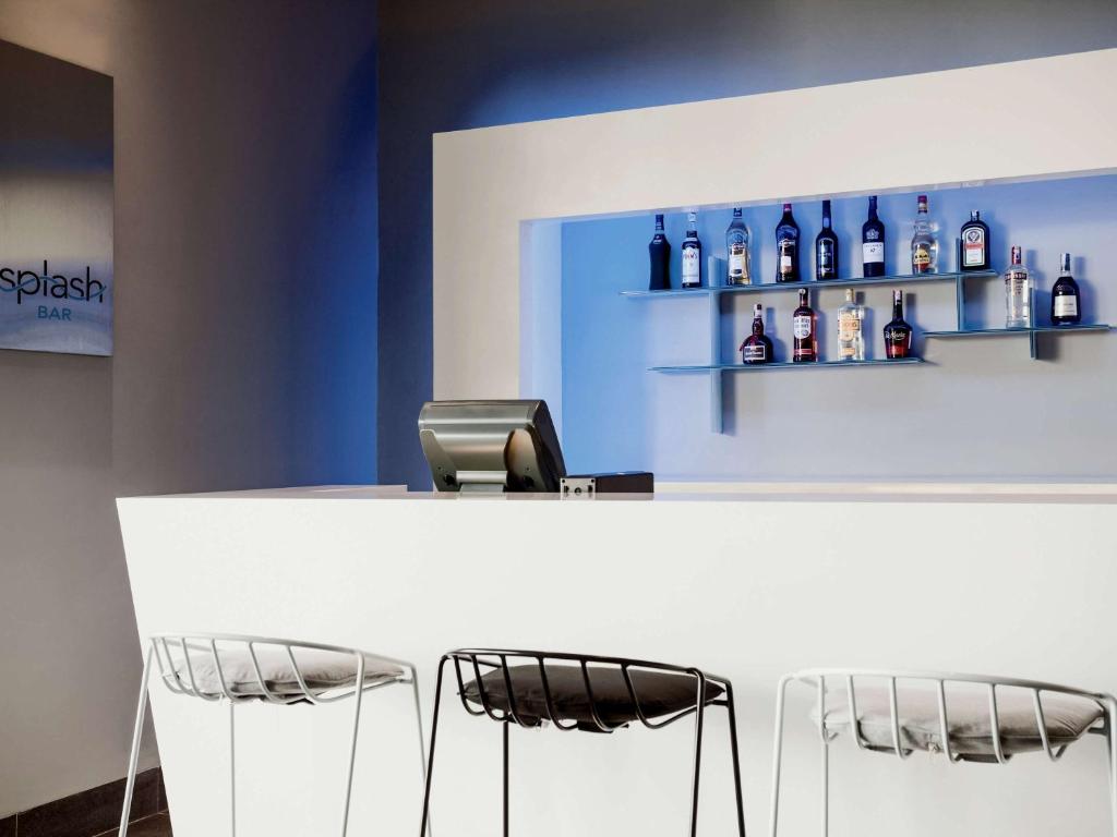 Bar/lounge