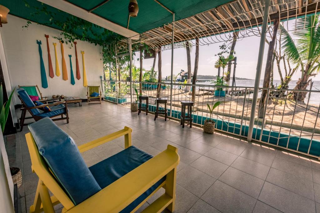 Dona Mara Beach House photo
