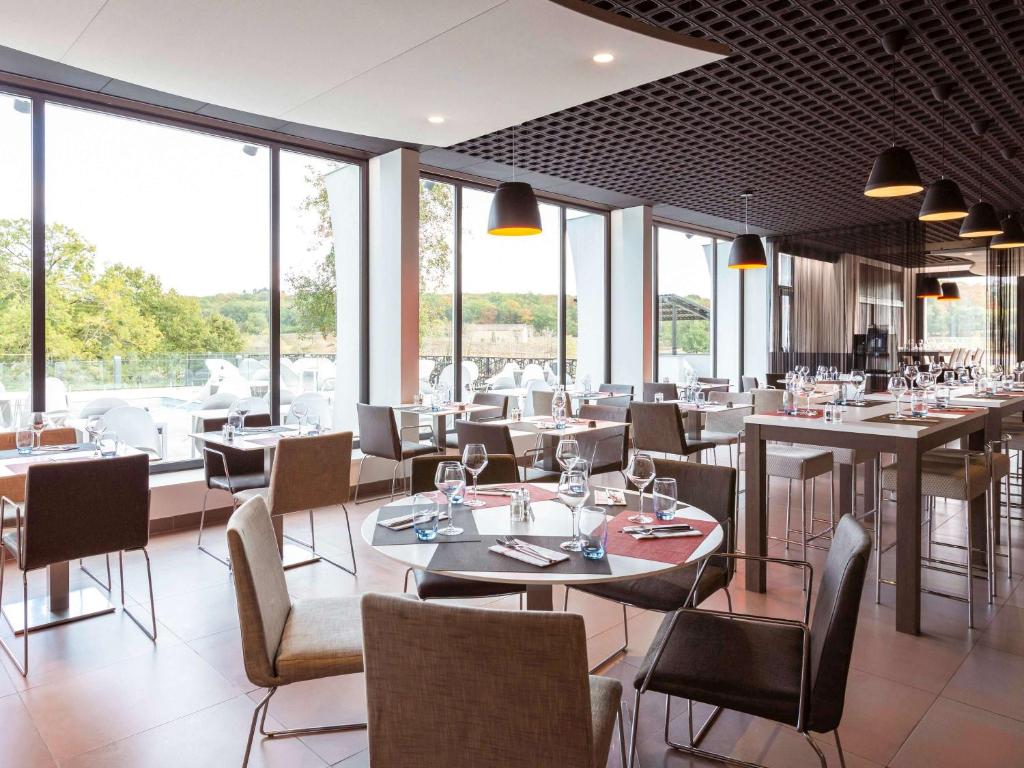 Restaurant, Novotel Limoges Le Lac in Limoges
