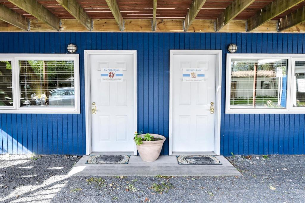 Sea Treasures Inn photo