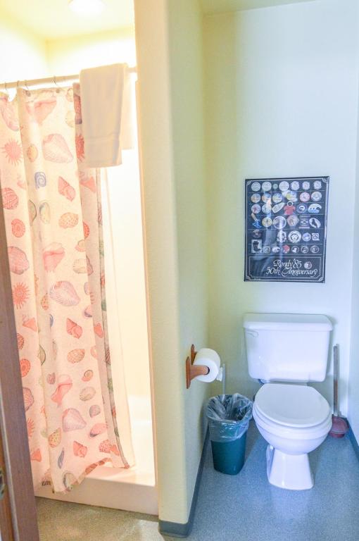 Sea Treasures Inn photo