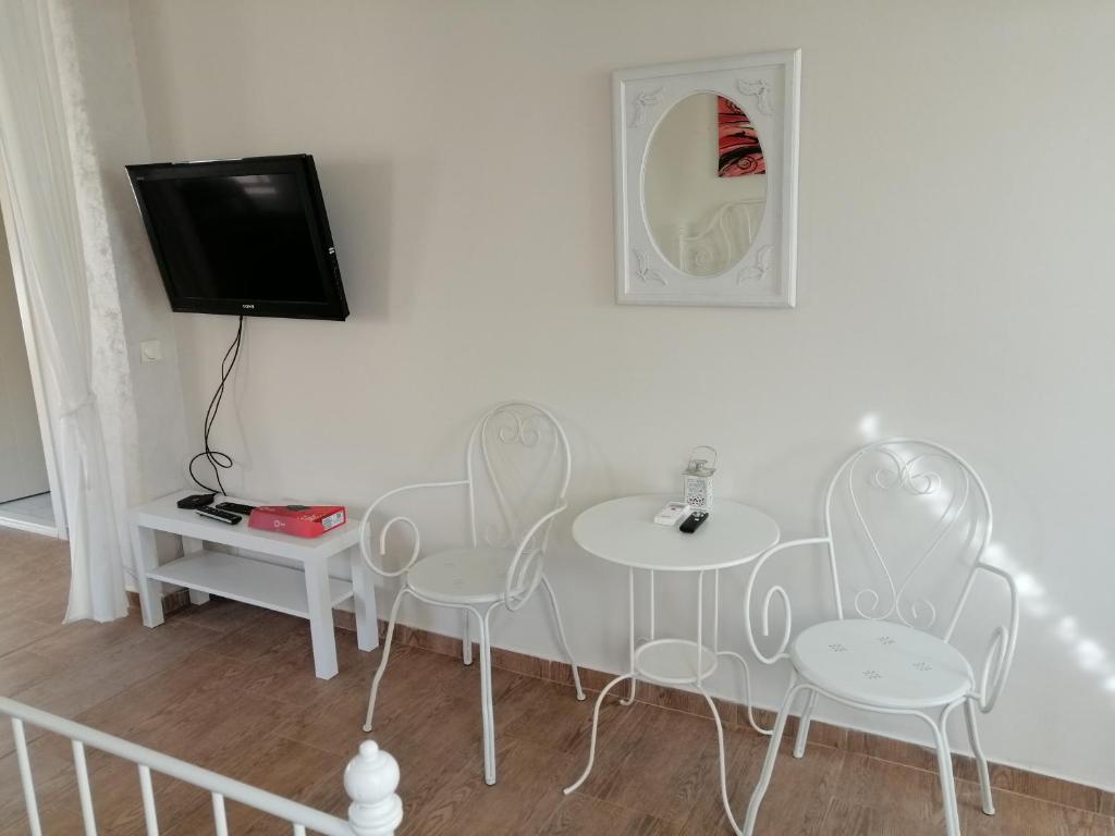 Retro apartment photo