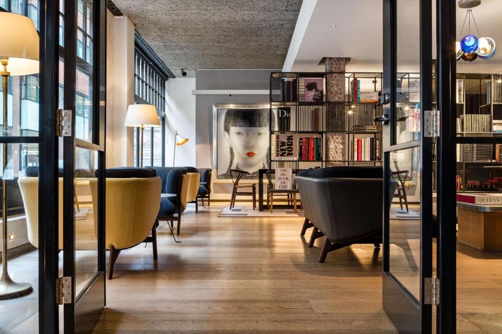 Radisson Blu Edwardian Mercer Street Hotel London Photo 0