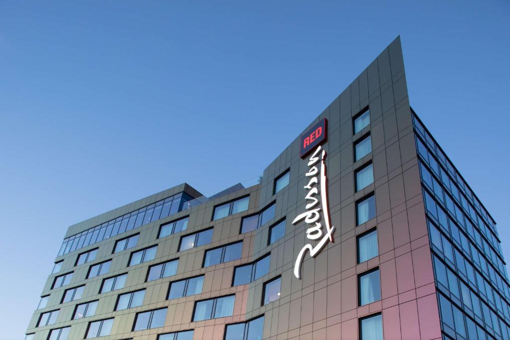 Radisson RED Hotel, Glasgow photo
